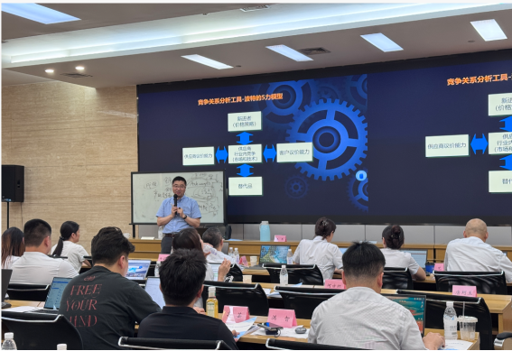 成都某电气集团:AI+赋能供应链重塑与创新应用培训-成功案例5120.png
